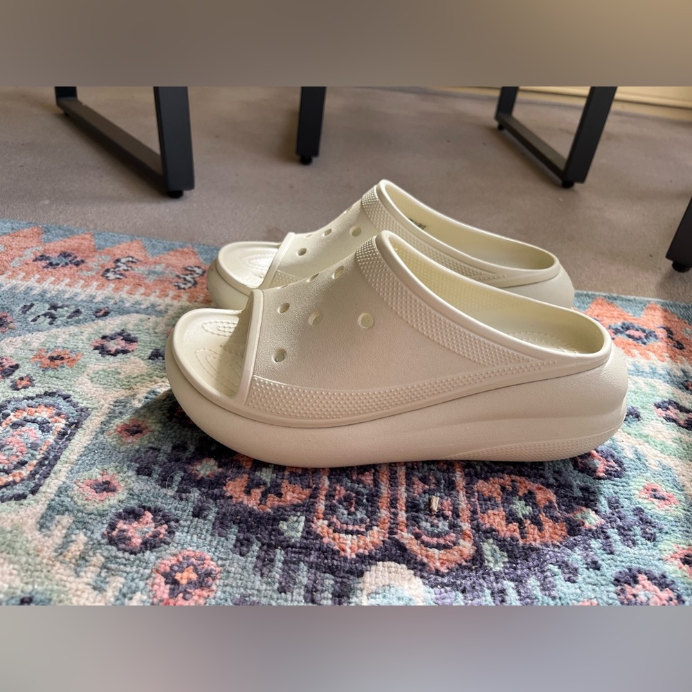 Platform, croc, sandals, beige brand, new worn once